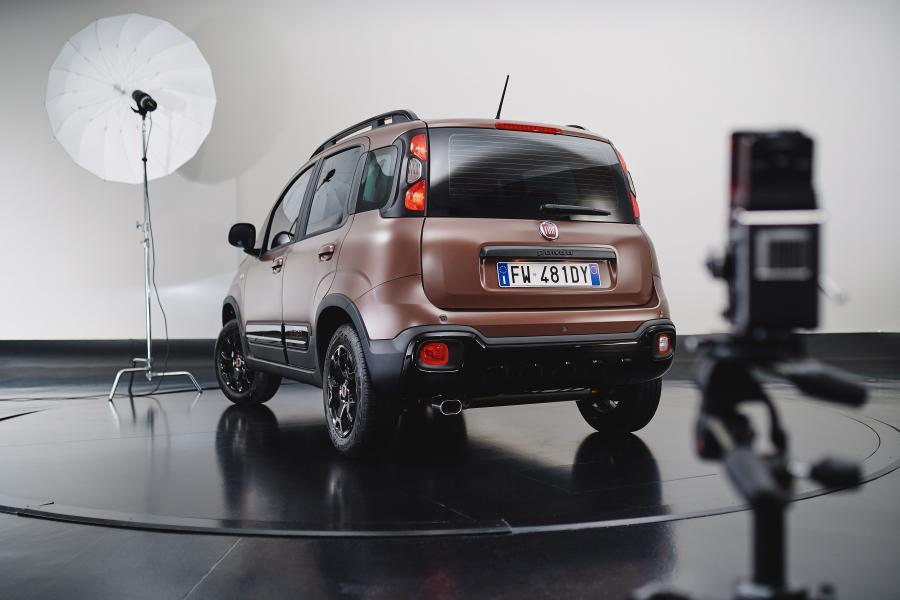  Fiat Panda Trussardi (319) 2019 года  (фото 20 из 43)